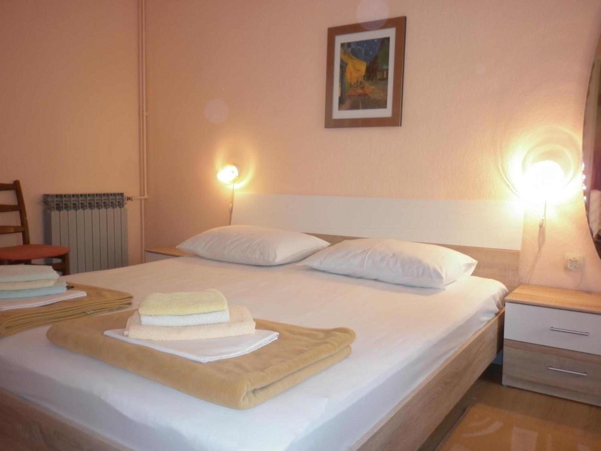 Apartments Gojka Miocevic Biograd Na Moru Bagian luar foto