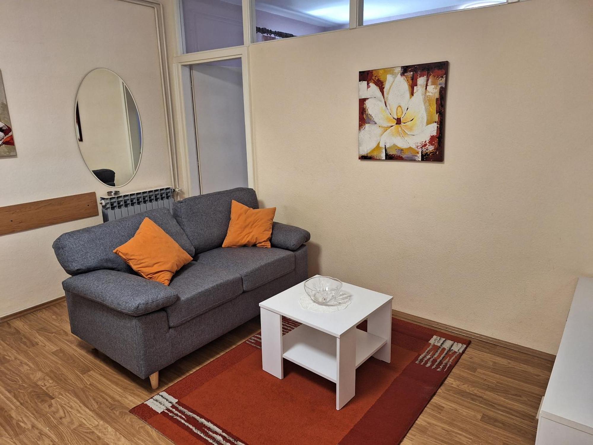 Apartments Gojka Miocevic Biograd Na Moru Bagian luar foto